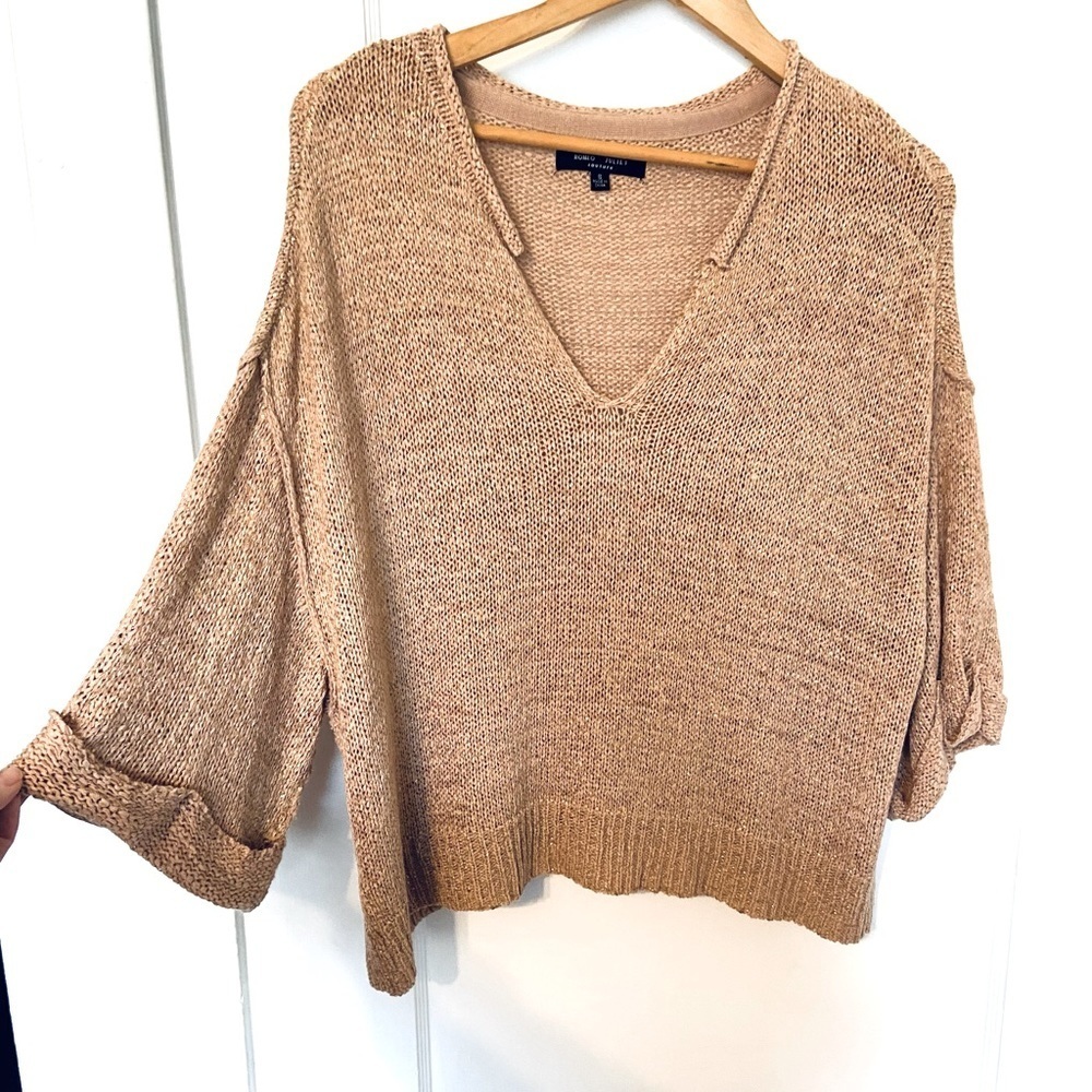 Romeo + Juliet  Couture Knit Oversized Top Size Small